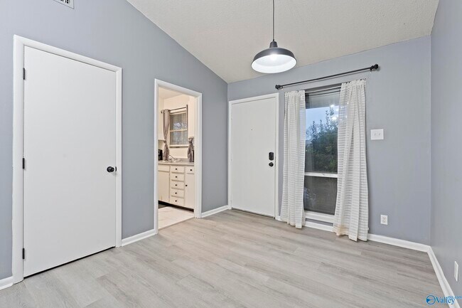 Foto del edificio - 2014 Colony Dr SW