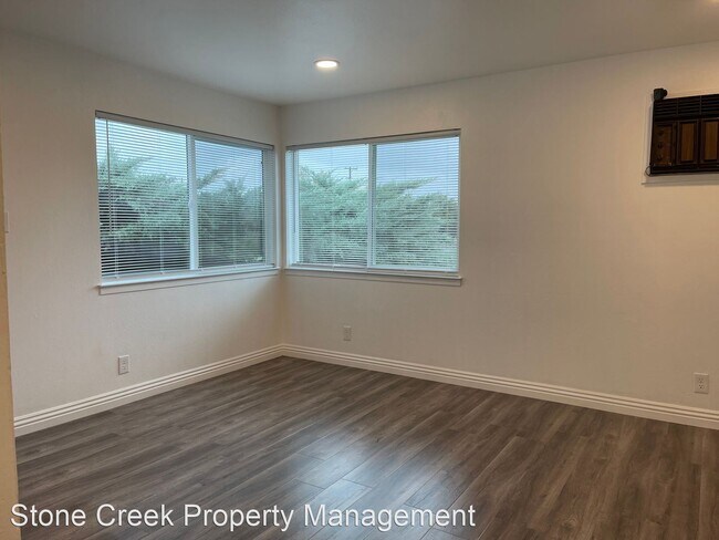 Building Photo - 2 br, 1 bath House - 6431 Wire Dr.
