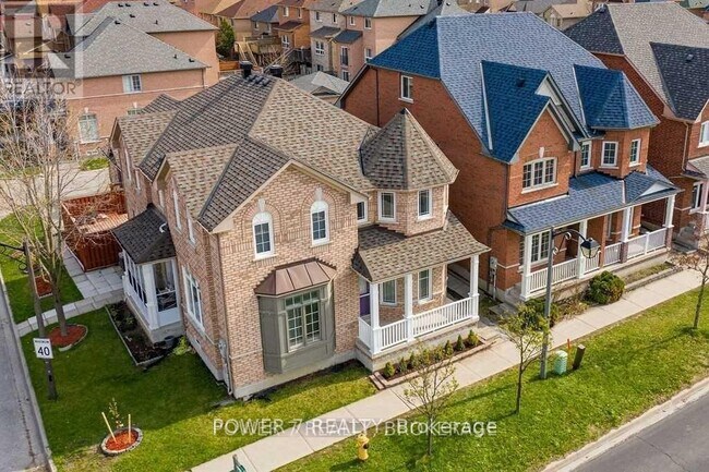 Building Photo - 253 Bur Oak Ave