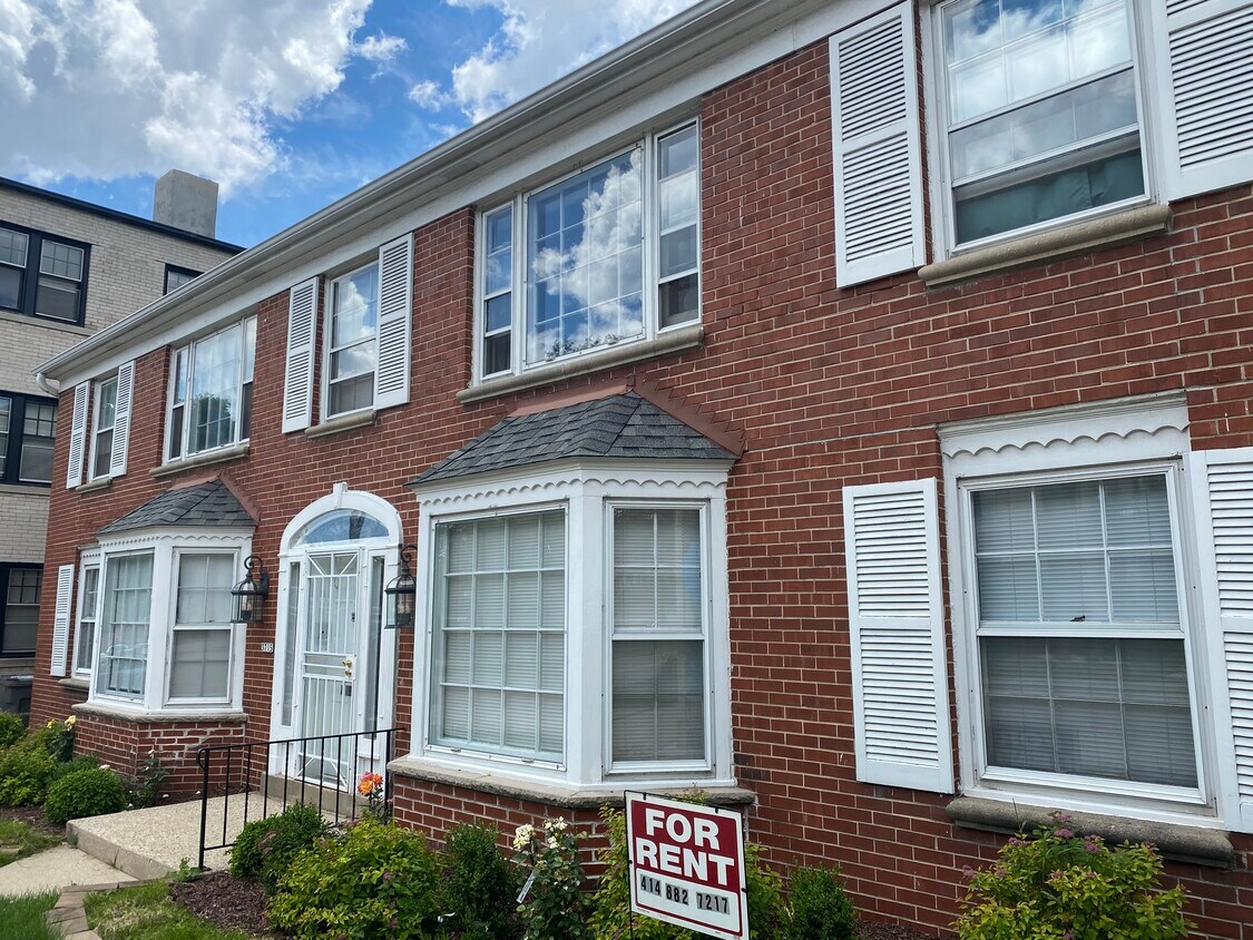 Foto principal - 3715 N Oakland Ave