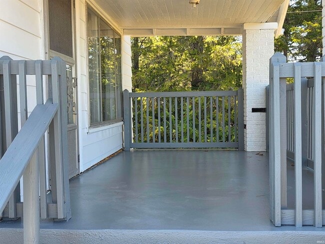 Building Photo - 921 W Gourley Pike