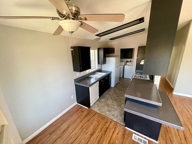 Foto del edificio - 4723-4723 Felton St