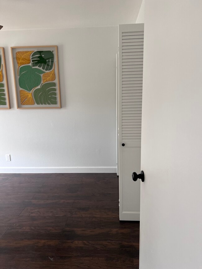 Building Photo - 22848 Cantara St