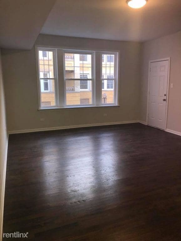 Building Photo - 4614 S Lake Park Ave