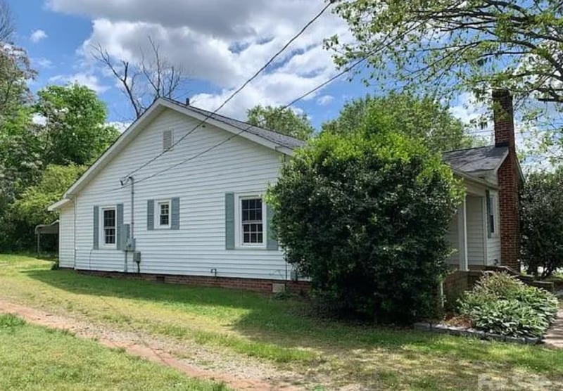 Building Photo - 935 Old Charlotte Rd SW