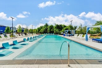 Building Photo - 1310B Provident Dr