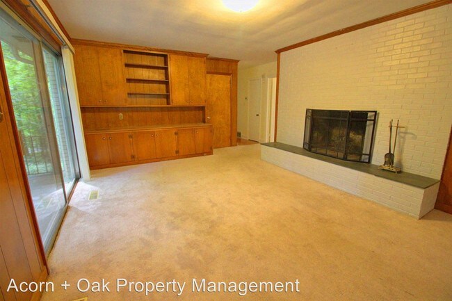 Foto del edificio - 705 Reynolds Ave