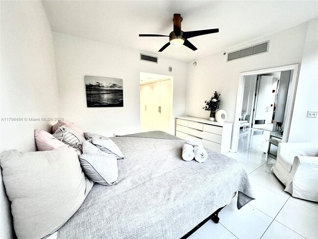 Foto del edificio - 2155 Washington Ct