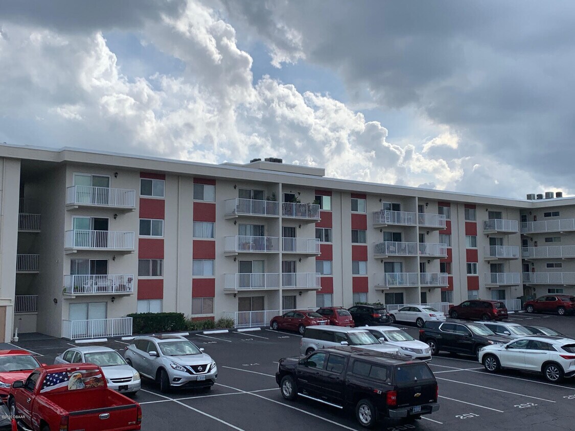 2711 N Halifax Ave Unit 271, Daytona Beach, FL 32118 Condo for Rent