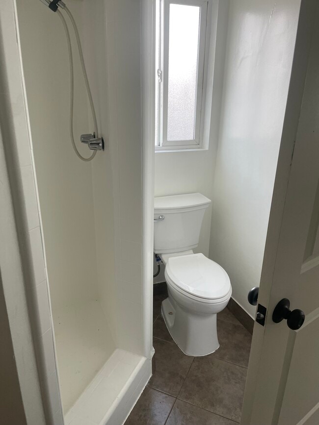 Building Photo - 8974 Cadillac Ave