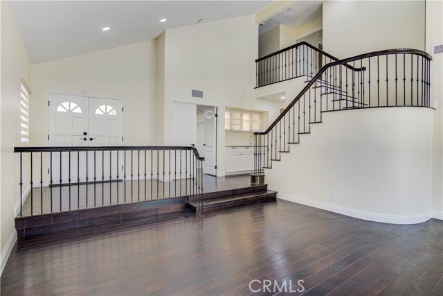 Building Photo - 430 Elmhurst Pl