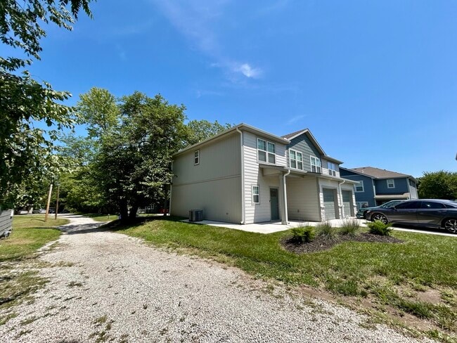 Foto del edificio - 33065 W 82nd St