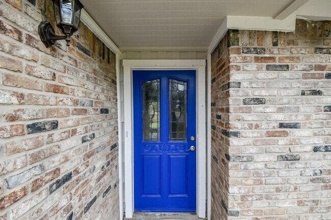 Building Photo - 1318 Burnwood Ln