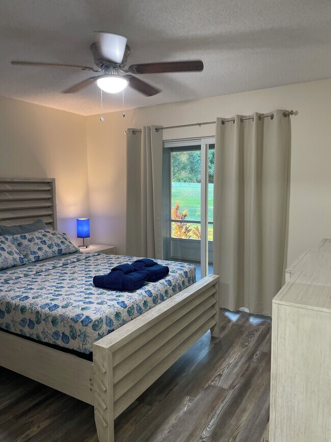 Foto del edificio - 244 Coral Reef Ct N