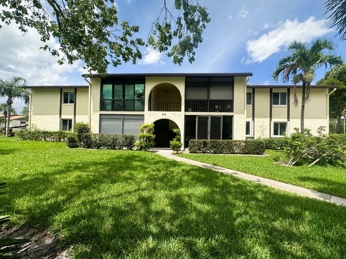 Primary Photo - 5801 Whispering Pine Way
