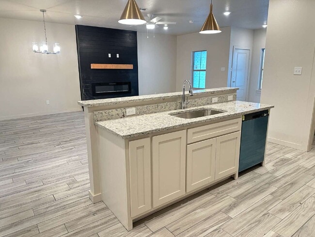 Foto del edificio - Brand new townhomes in Frenship East!