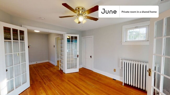 Building Photo - Room in Shared 6 bed/3 bath home