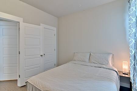 Bedroom 1 downstairs sleeps 2 - 7308 Wildcat Pass