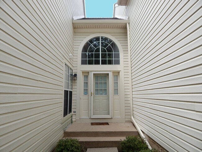 Foto del edificio - 2223 Seaver Ln