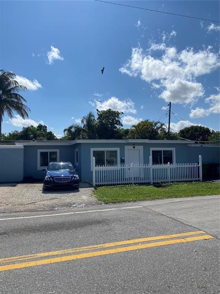 Foto del edificio - 300 NW 16th St