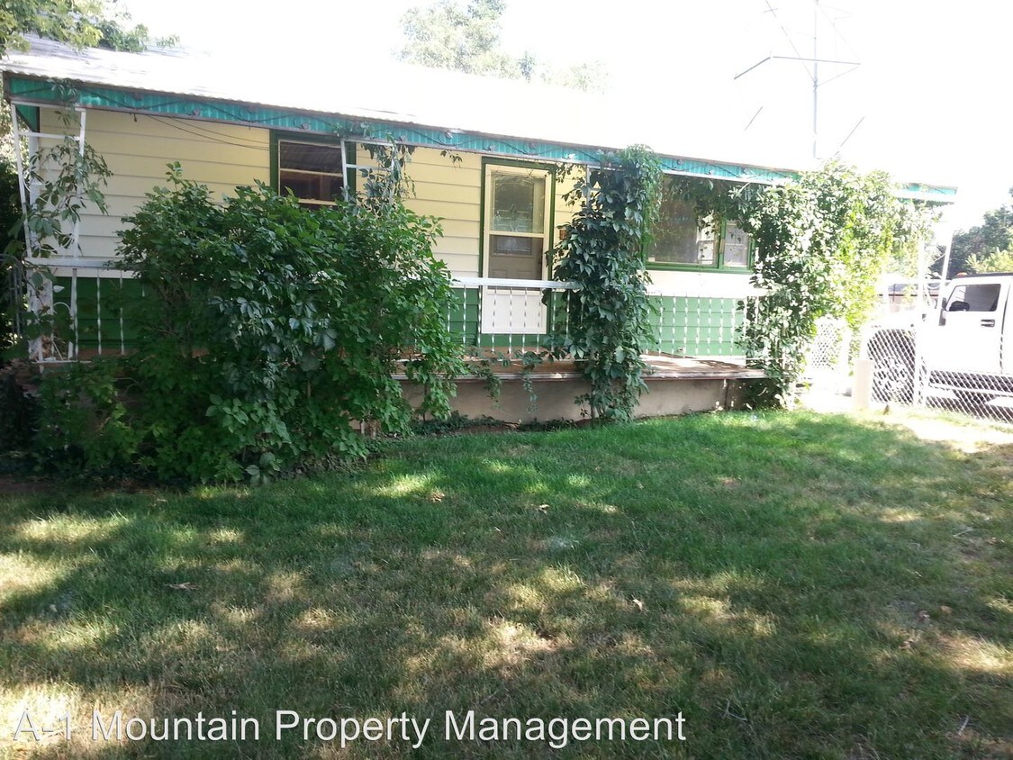 Primary Photo - 4 br, 2 bath House - 1330 Carr Street