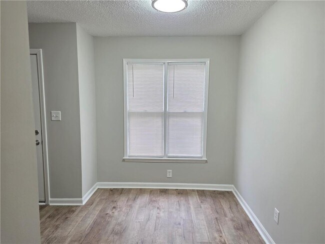 Foto del edificio - 1225 Oakplace Dr SW