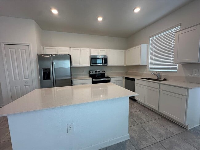 Building Photo - 251 Nine Iron Dr