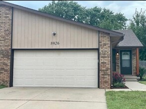 Building Photo - 8924-8926 E Bluestem St