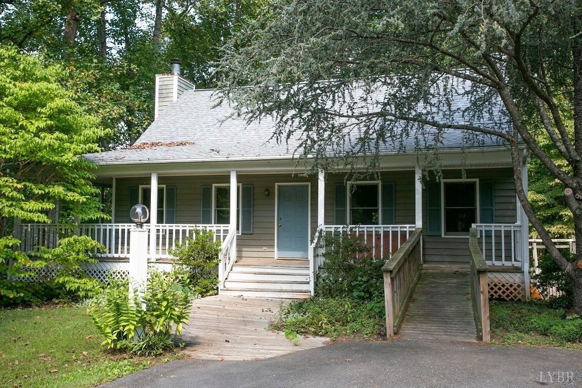 Primary Photo - 100 Constitution Way