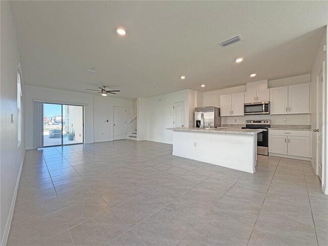 Foto del edificio - 1719 Walnut Crk Dr