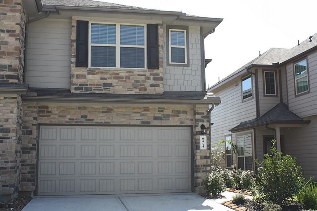 Primary Photo - 6454 Calgary Woods Ln