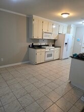 Building Photo - 908 Baywood Rd