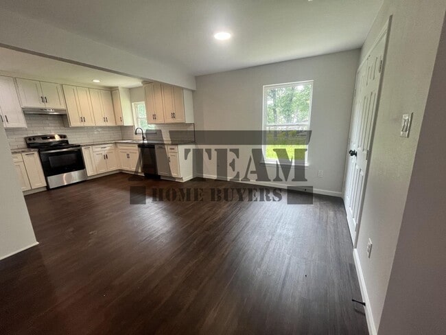 Building Photo - Fully Remodeled 2 Bedroom 2 Bath in Gun Ba...
