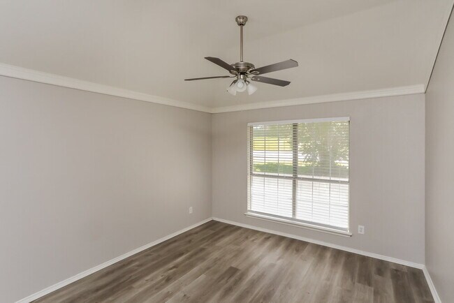Foto del edificio - 721 S Highland Dr