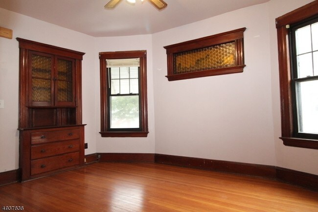 Foto del edificio - 9 McKinley Ave