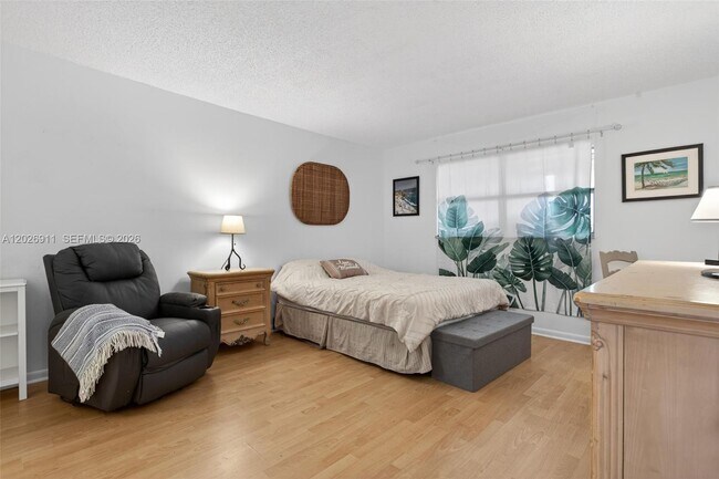 Foto del edificio - 7807 Golf Cir Dr