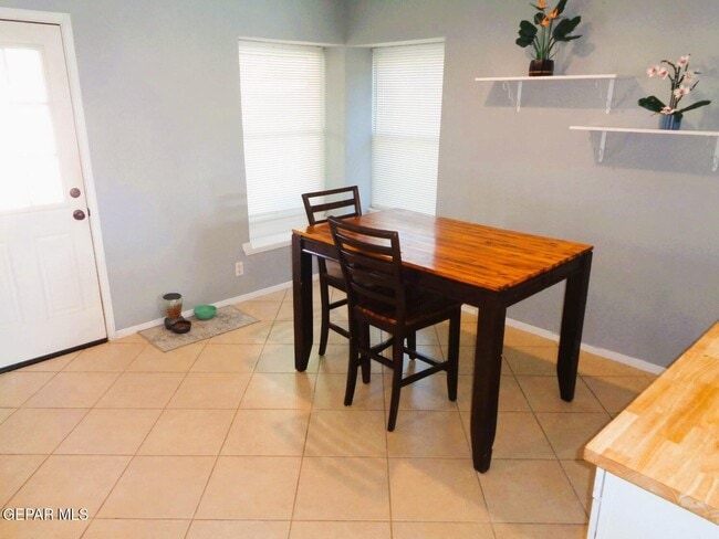 Building Photo - 11353 Loma Linda Cir