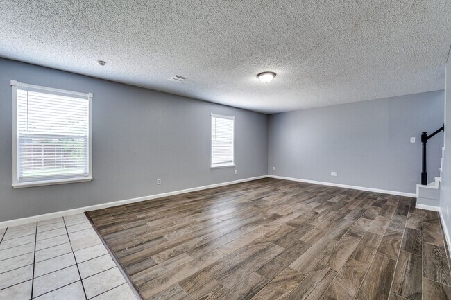 Building Photo - 4509 Bellcrest Dr