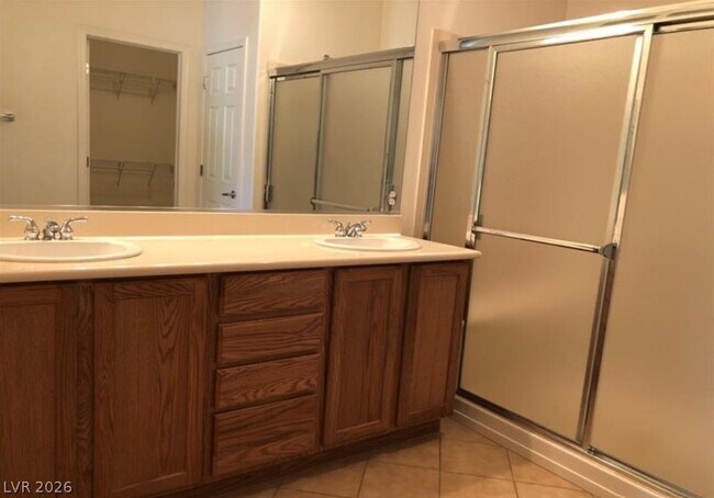 Foto del edificio - 2136 Crescent Heights Ave