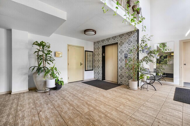 Foto del edificio - 645 Chestnut Ave