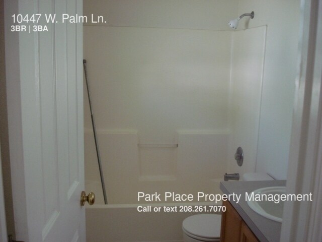 Building Photo - 10447 W Palm Ln