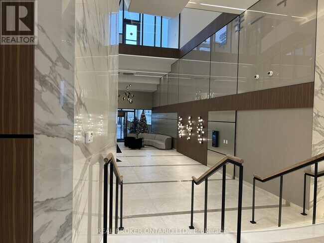 Photo du bâtiment - 5105 Hurontario St