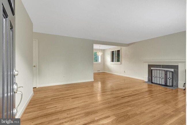 Foto del edificio - 6903 Fern Ln