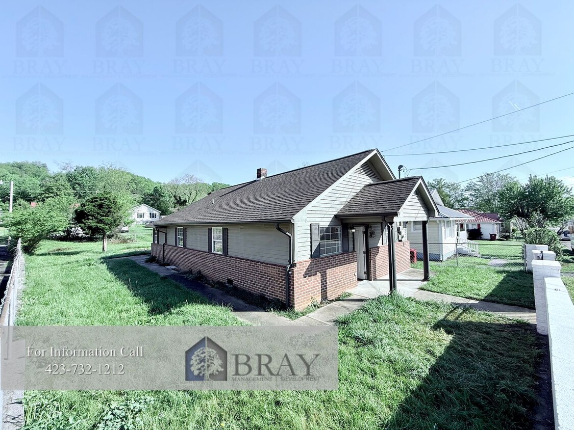 Foto principal - Cozy and Convenient Home for Rent Near Dow...