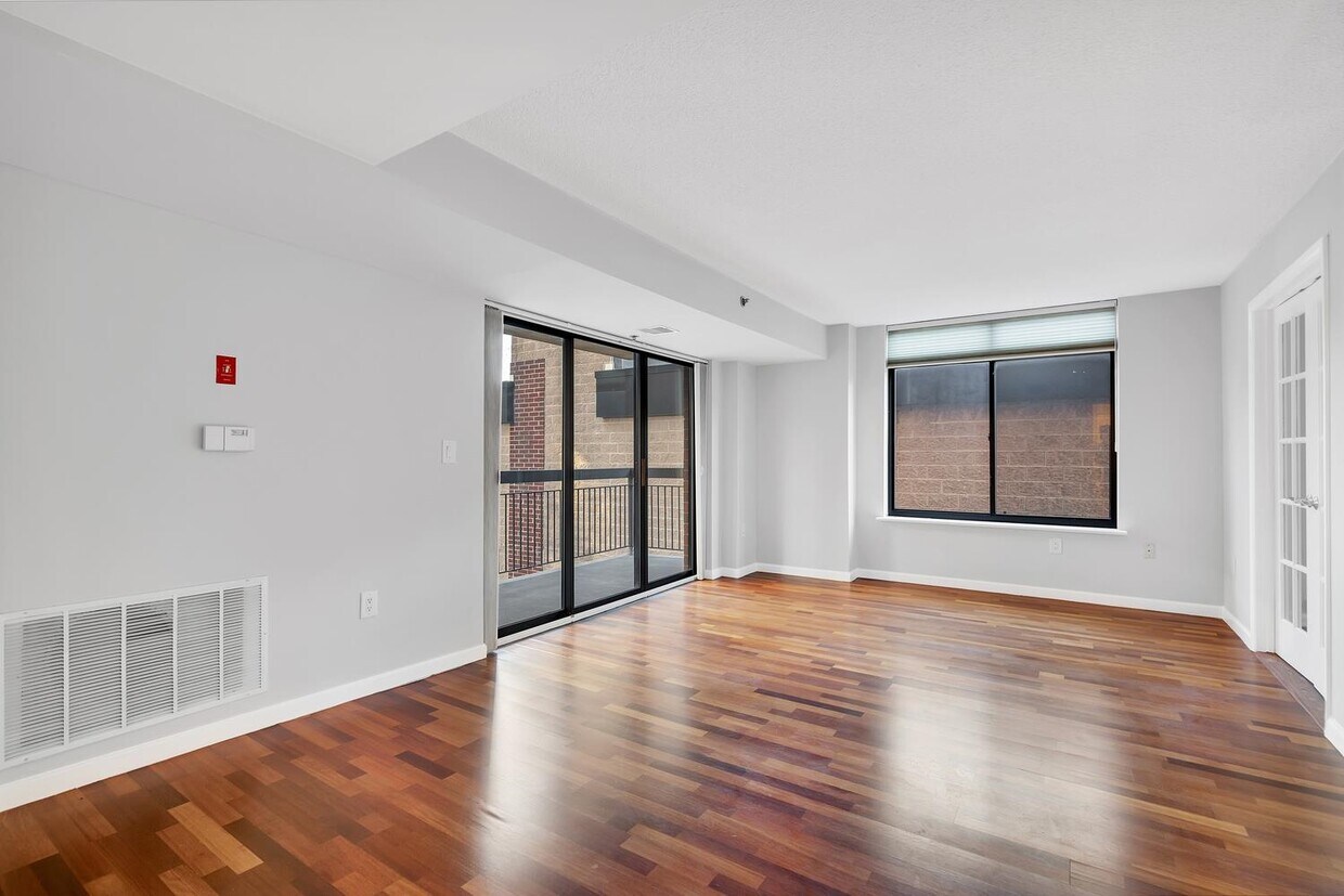 Foto principal - 759 2nd St