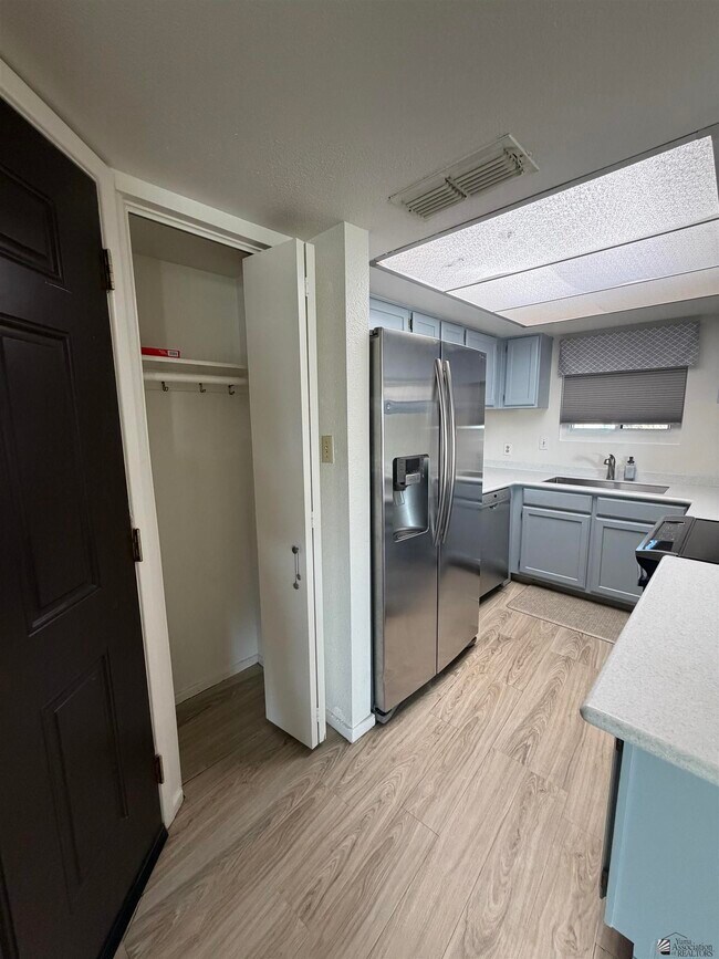 Foto del edificio - 10642 S Camino Del Sol