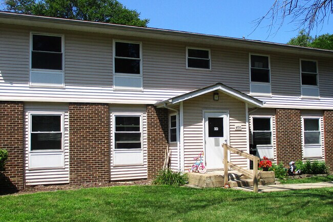 Foto del edificio - Highland Oglesby Apartments