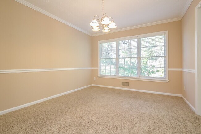 Foto del edificio - 1484 Glenfield Dr