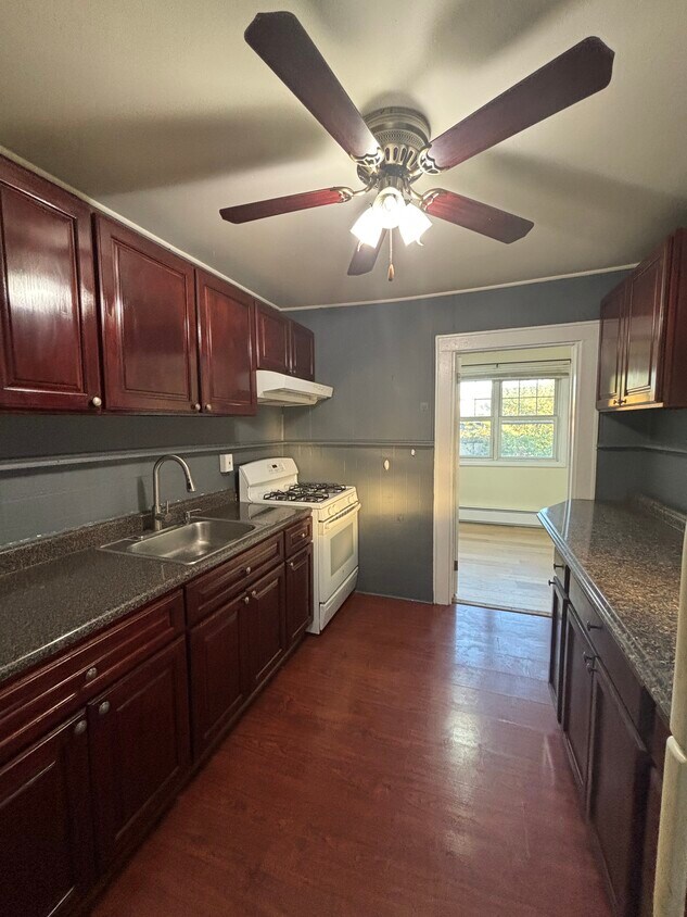 Primary Photo - 350 Ridge Rd
