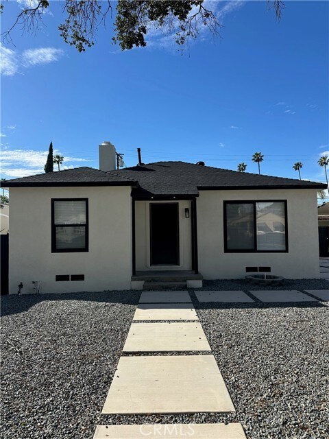 Foto del edificio - 8560 Newport Ave